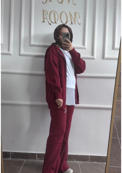 Kapüşonlu Ikili Takım