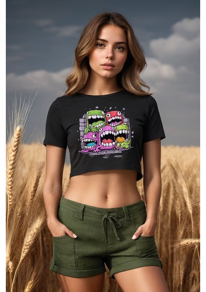 Cute Little Monsters Baskılı Siyah Crop Top