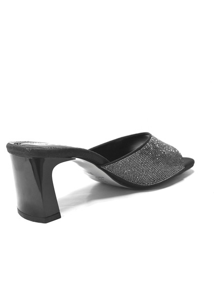 Gümüş & Siyah Taşlı Kalın Topuklu Kadın Abiye Terlik fırsatları