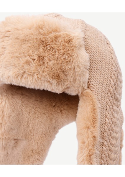 Örgü Detaylı Kürklü Kar Şapkası fiyatları