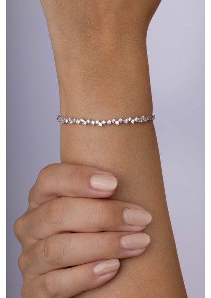 Pırlanta Montür Rodyum Kaplama 4 Tırnaklı Su Yolu Gümüş Bileklik