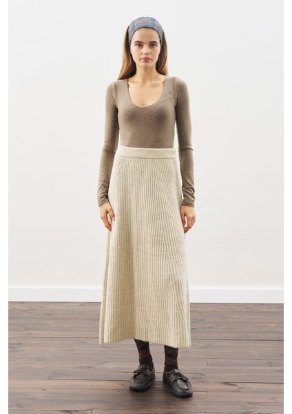 Triko Kloş Etek Bej indirimleri