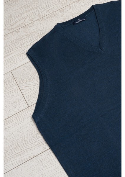 V Yaka Battal (Büyük Boy) Yünlü Kolsuz Triko Süveter fırsatları