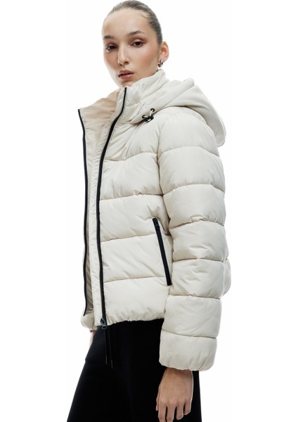 Kapüşonlu Uzun Kollu Içi Suni Kürklü Fermuarlı Cepli Şişme Mont fiyatları