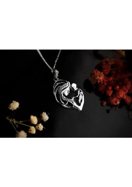 Kalbimin En Derini Kolye