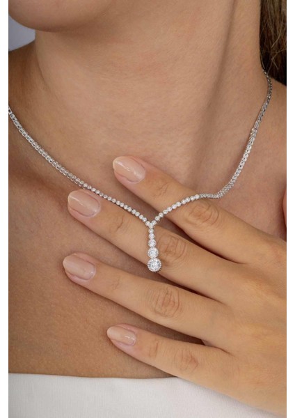 Pırlanta Montür Yuvarlak Kesim Su Yolu Gümüş Kolye