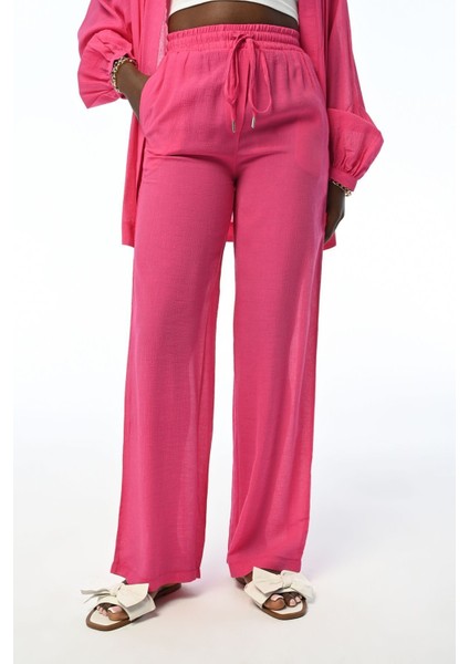 Kadın Rahat Kalıp Bol Paça Beli Lastikli Düz Renk Pantolon