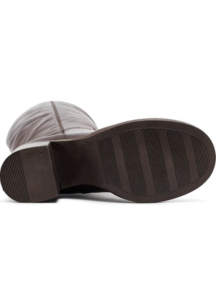 Kadın Kahverengi Fermuarlı Kalın Topuklu Deri Çizme 25WFD282118