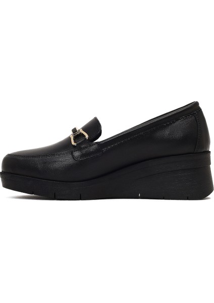 Kadın Siyah Tokalı Dolgu Topuklu Deri Comfort Loafer 25AFD154318 fiyatları