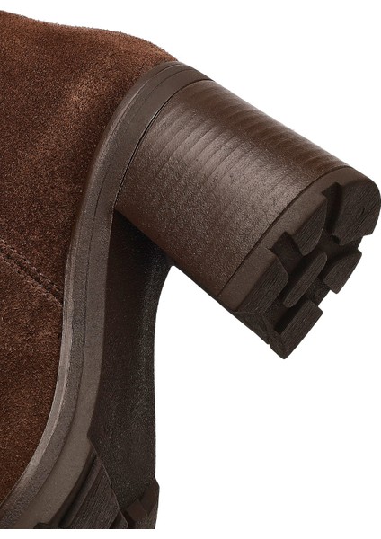 Kadın Kahverengi Fermuarlı Kalın Topuklu Süet Deri Bot 25WFD188410