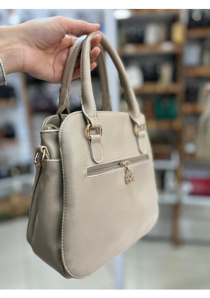 67-8132 Kadın Omuz ve Kol Çanta-Kum modelleri