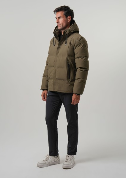 Jordan Erkek Mont Kapüşonlu Su Itici Rüzgar Geçirmez Reflektör Detaylı Erkek Mont fırsatları