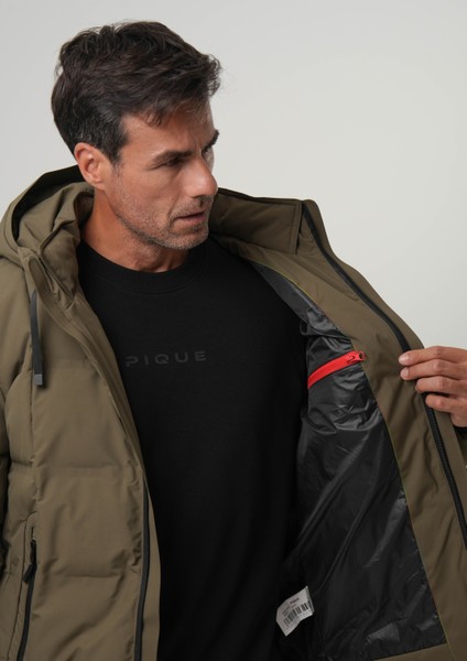 Jordan Erkek Mont Kapüşonlu Su Itici Rüzgar Geçirmez Reflektör Detaylı Erkek Mont indirimleri