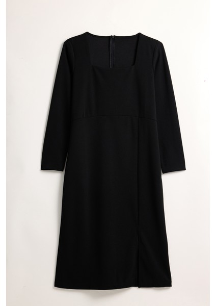 Büyük Beden Kare Yaka Yırtmaç Detaylı Toparlayıcı Elbise fırsatları