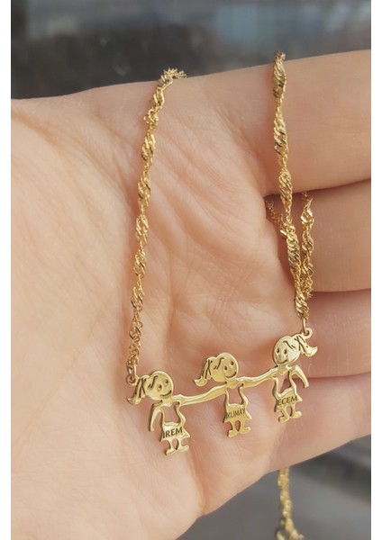 925 Ayar Gümüş 24 Ayar Altın Kaplama 3 Çocuk Figürlü Aile Kolye