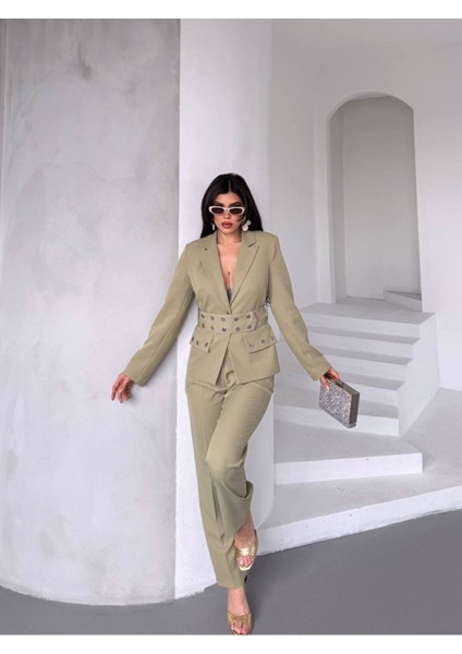 Kadın Zımba Kemer Detaylı Çıtçıtlı Cekete Palazzo Pantolon Şık Takım Elbise modelleri