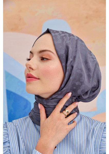 Çiçek Desen Jakar Italyan Ipekli Şal Gri fiyatları