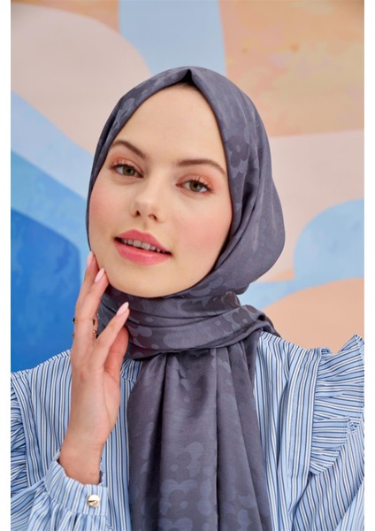 Çiçek Desen Jakar Italyan Ipekli Şal Gri fırsatları