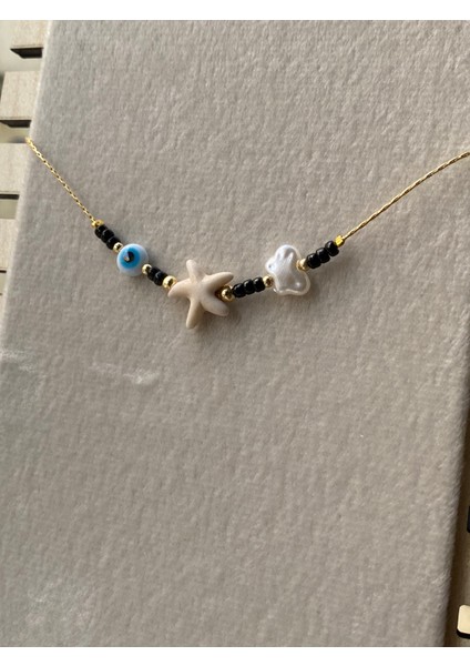 Gold Siyah Taşlı Beyaz Deniz Yıldızlı Bileklik