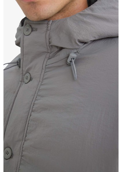 Su İtici Regular Fit Kapüşonlu Fermuarlı İç Cepli Mont E9223AX25AU indirimleri