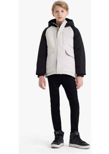 Erkek Çocuk Su İtici Kapüşonlu Polar Astarlı Parka E9386A825WN fiyatları