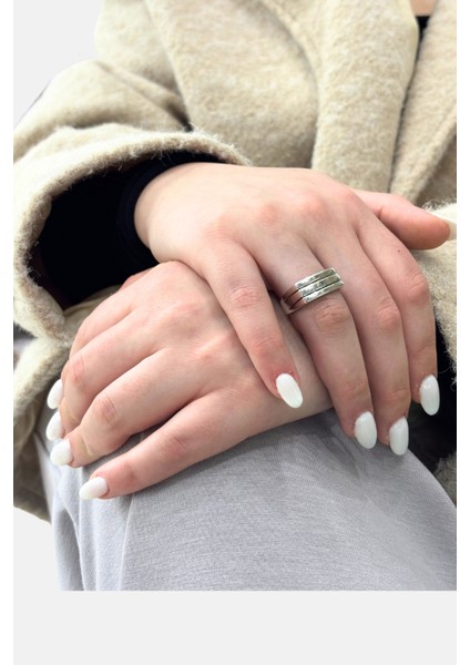 Arin Kare Modern Tasarım Gümüş Kadın Yüzük fiyatları