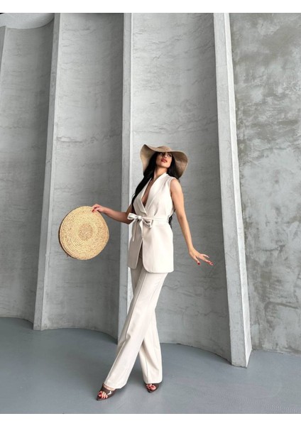 Kadın Şal Yaka Kuşaklı Yelekli Palazzo Pantolonlu Takım Elbise fırsatları