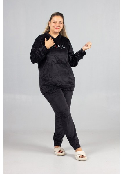 Kapşonlu Kadife Büyük Beden Takım Siyah – Premium Kalite, Rahat ve Şık Kadın Eşofman Takımı indirimleri
