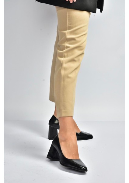 V676680060 Siyah Rustik Kalın Topuklu Kadın Ayakkabı indirimleri