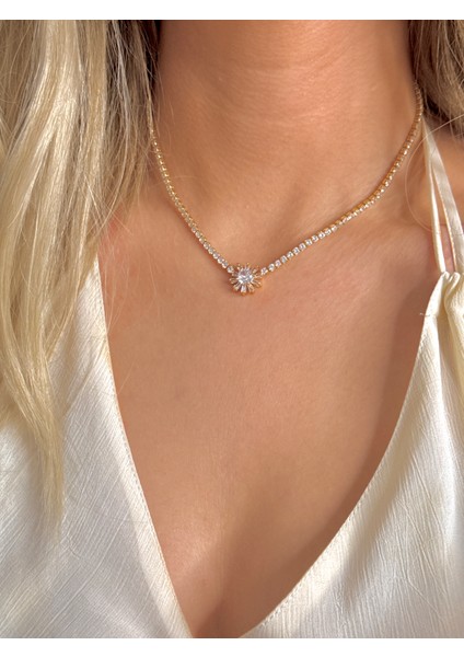 Çelik Dönmeyen Su Yolu Kolye Zirkon Taşlı Kolye