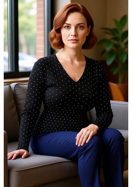 Kadın V Yaka Puantiye Desenli Kaşkorse Örme Üst Büyük Beden Kaliteli Şık Rahat Modern Zarif fiyatları