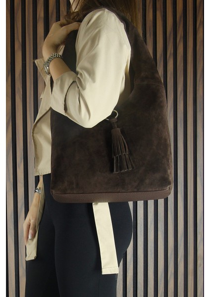Kahve Hakiki Dana Süet Püsküllü Manyetik Kapaklı Orta Boy Günlük Omuz Çantası modelleri