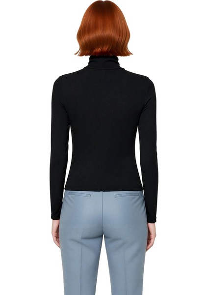 Kadın Moda Şık Regular Balıkçı Yaka Slim Kalıp Örme Yumuşak Kumaşlı Fitted Vücuda Oturan Esnek Bluz modelleri