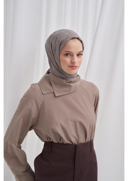 Küpçizgi Jakar Italyan Ipekli Şal Küllü Gri fırsatları