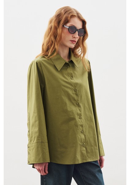 Geniş Manşetli Klasik Gömlek Yağ Yeşili fiyatları