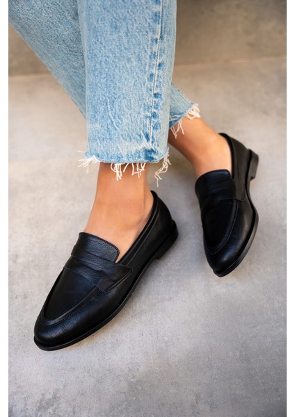 Desna Siyah Deri Düz Taban Ayakkabı fiyatları