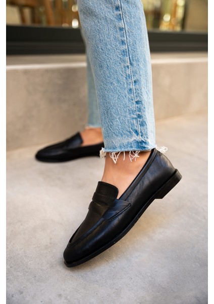 Desna Siyah Deri Düz Taban Ayakkabı modelleri