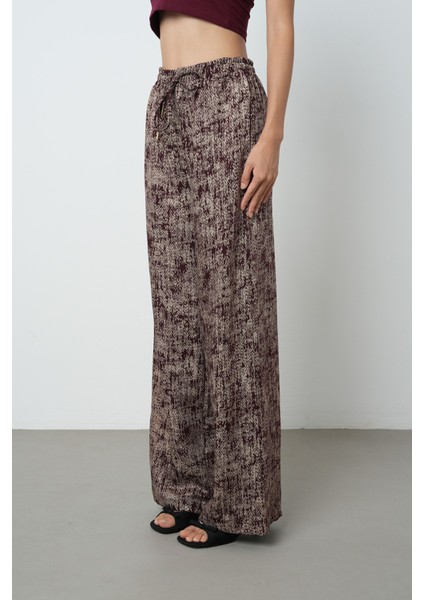 Kadın Bordo Renk Kırçıllı Bol Paça Beli Lastikli Pantolon fiyatları