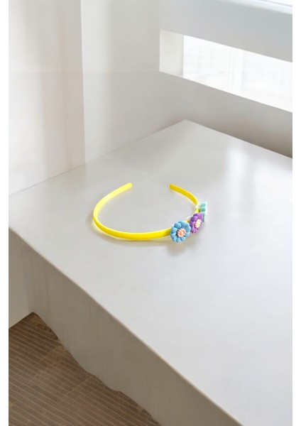 Çiçek Figürlü Parlak Renklerde Çocuk Taçı