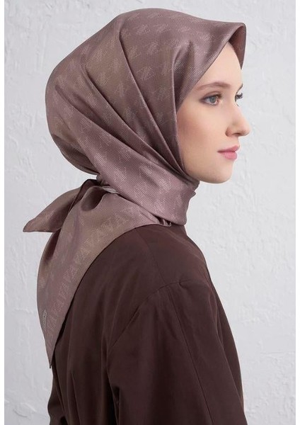 2025 Desenli Saf Ipek Twill Eşarp 9412-89 fiyatları