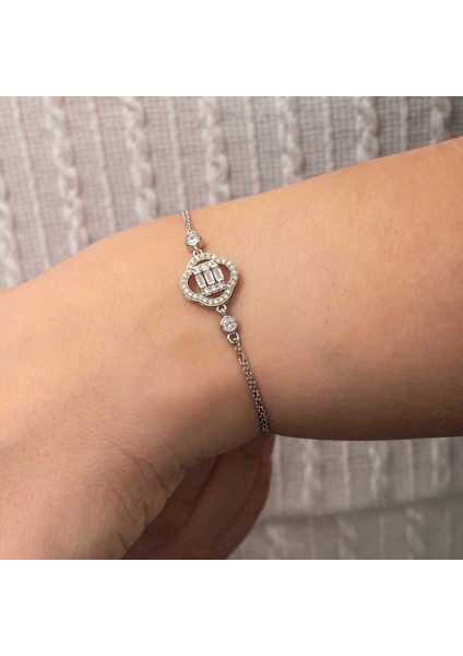Gümüş Yonca Baget Taşlı Kadın Bileklik modelleri