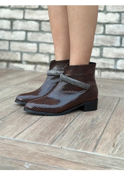 Lusso Kroko Taş Tokalı Büyük Numara Kadın Ayakkabı Şık ve Zarif Topuklu Model