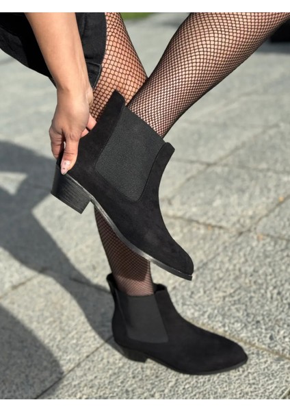 Centa Süet Lastikli Kısa Topuklu Büyük Numara Kadın Bot Stil ve Rahatlık