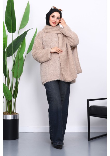 Vizon Atkılı Detaylı Düğmeli Angora Ceket fiyatları