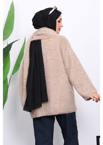 Vizon Atkılı Detaylı Düğmeli Angora Ceket fırsatları