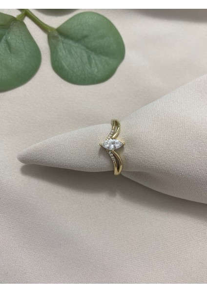 Xuping 14K Altın Kaplama Zirkon Taşlı Kararmaz Suya Dayanıklı Şık Kadın Yüzük Lüks Görünümlü Günlük Kullanıma Uygun Sevgiliye Özel Hediyelik Takı