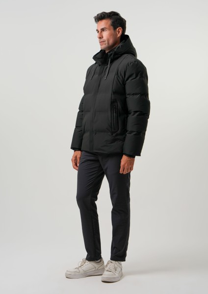 Jordan Erkek Mont Kapüşonlu Su Itici Rüzgar Geçirmez Reflektör Detaylı Erkek Mont indirimleri