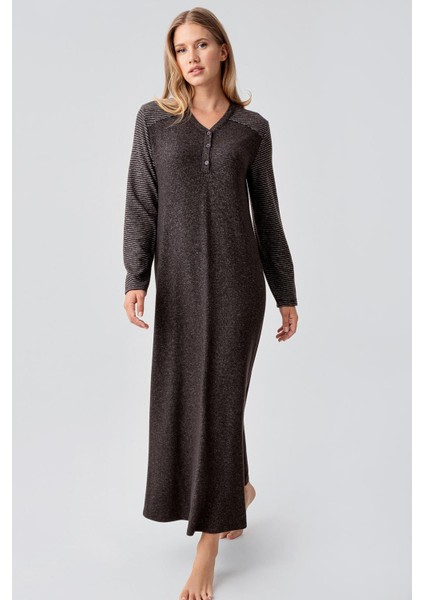 Uzun Kollu Düğmeli Esnek Yumuşak Dokulu Viskoz Gecelik 18103