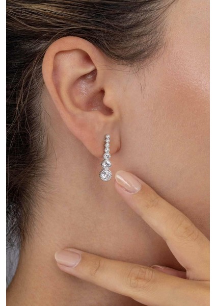 Pırlanta Montür Yuvarlak Kesim Su Yolu Gümüş Küpe