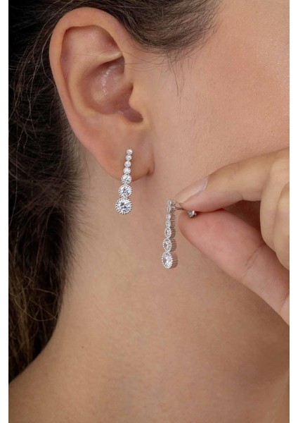 Pırlanta Montür Yuvarlak Kesim Su Yolu Gümüş Küpe modelleri